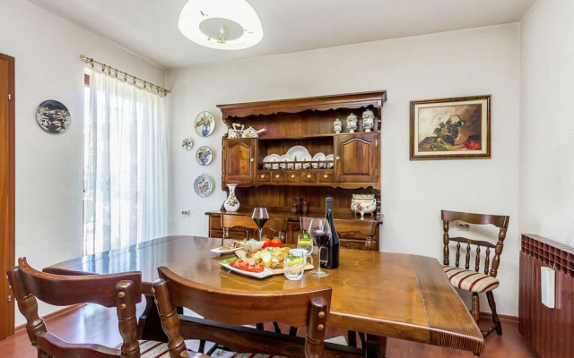 Holiday Home in Pula With Terrace