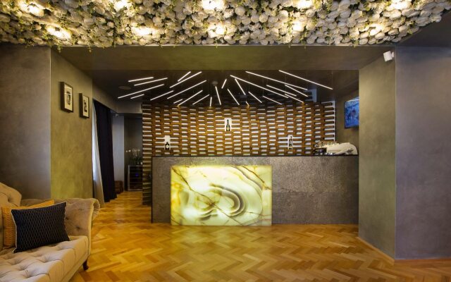 Venis Boutique Hotel