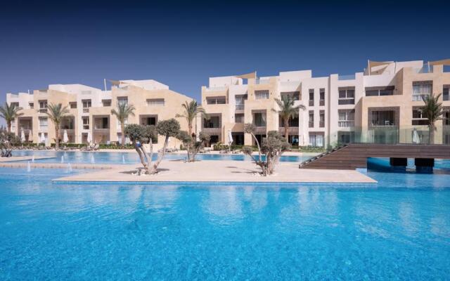 Stark & Sunny 1bdr Mangroovy Free Beach & Pool Access