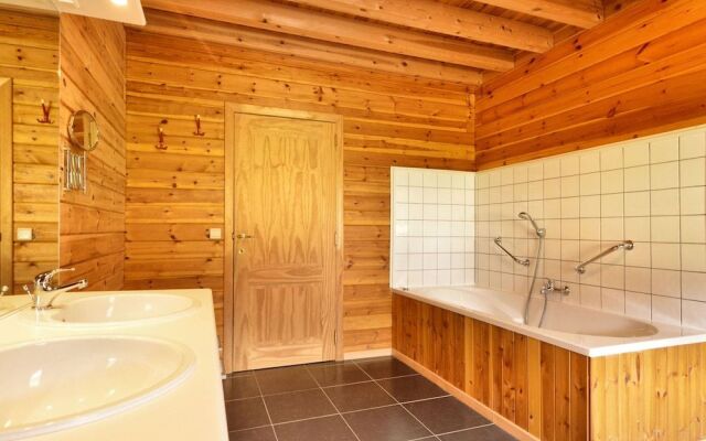 Splendid Chalet near Durbuy