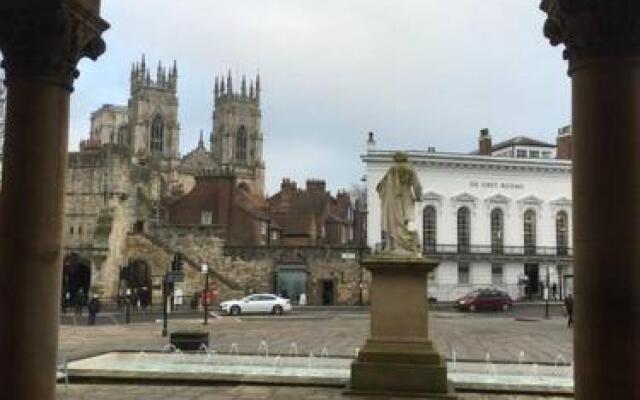 48 Cocoa Suites, York City Centre