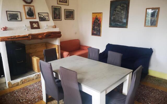 Su Cuile historical country house with barbecue