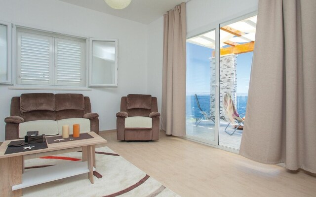 Awesome Home in Prigradica With Wifi and 4 Bedrooms