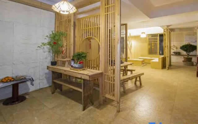 ManDan  Hostel