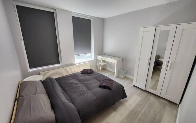 Beautiful 2-bed Apartment in London - Sleeps 6!