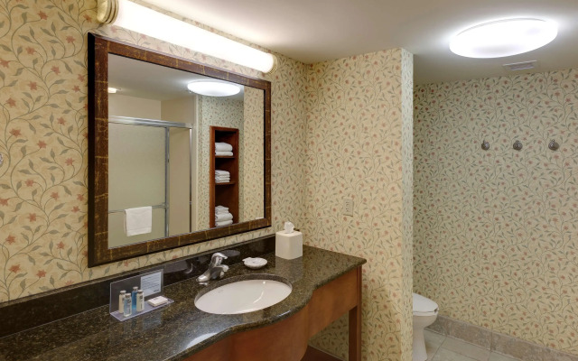 Hampton Inn & Suites Columbus Polaris