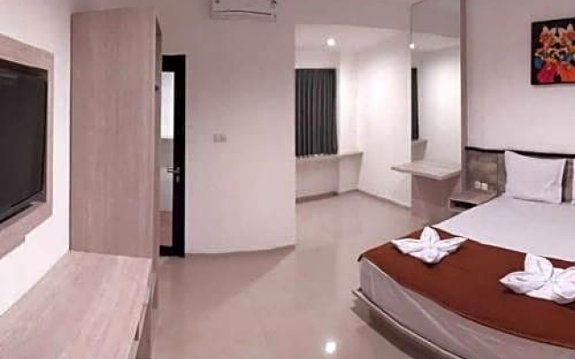 RedDoorz Premium @ Raya Uluwatu