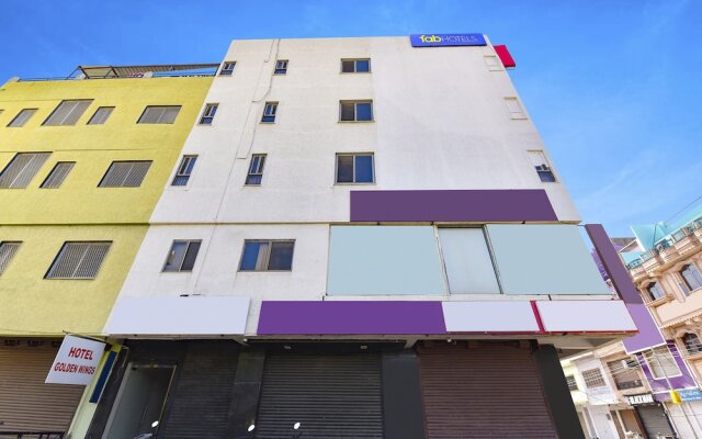 OYO 2229 Hotel Golden Wings
