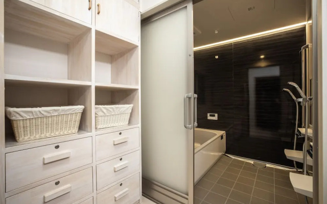 Temple Hotel Shorekizi