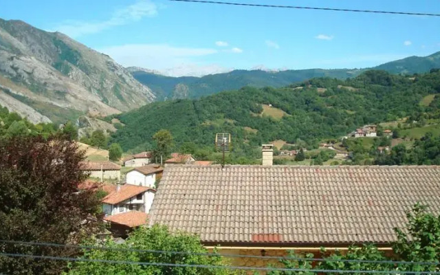 Casa de Aldea El Sebargu