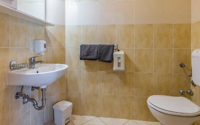 Alluring Apartment in Banjole near Beach & Island