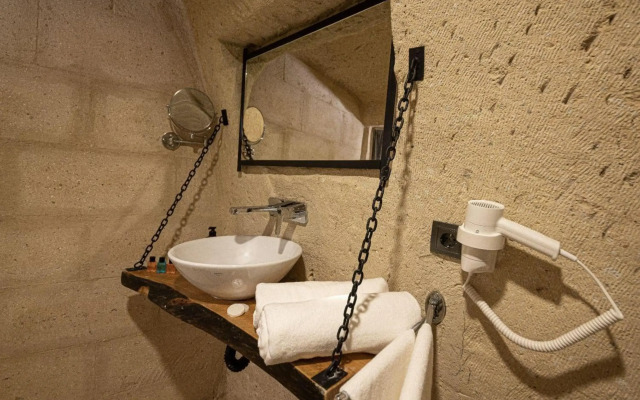 Sunak Cave Hotel