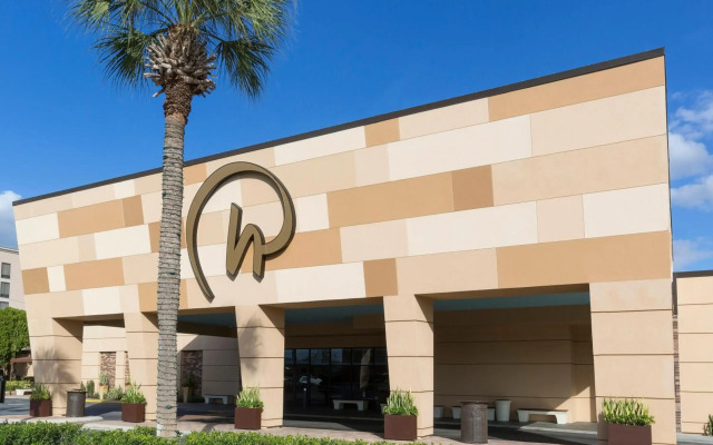 Rosen Inn International