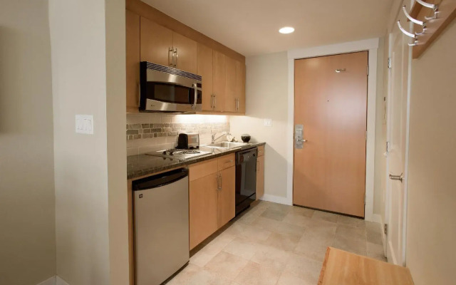Founders Pointe