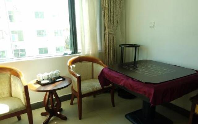 Yuehai Donglai Business Hotel