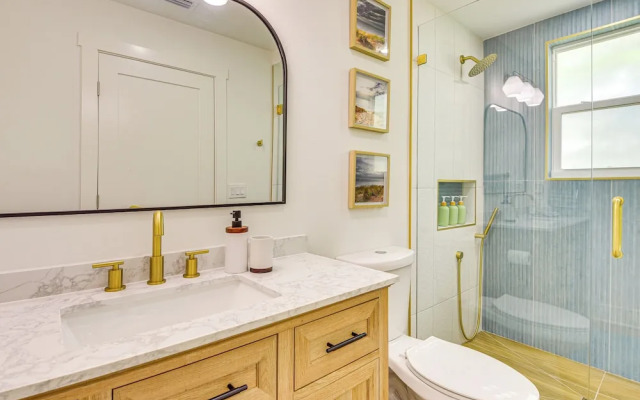 Heated Pool, Mini Golf & Cabana: Bradenton Retreat