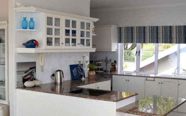 Acacia Crescent Seaview Manor