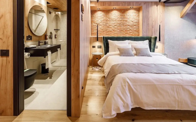 Schuster Boarding House