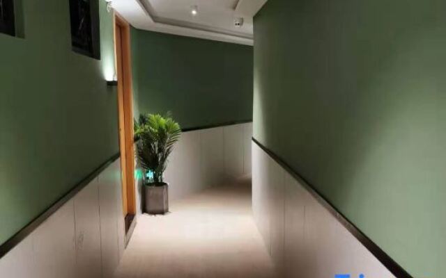 Yadu Hotel