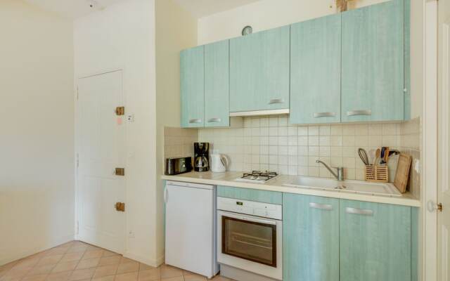 Secluded Holiday Home in Rustrel With Swimming Pool