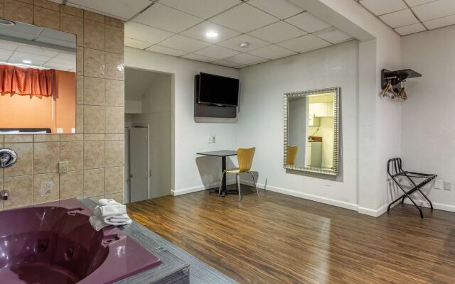 Motel 6 Elizabeth, NJ - Newark Liberty Intl Airport