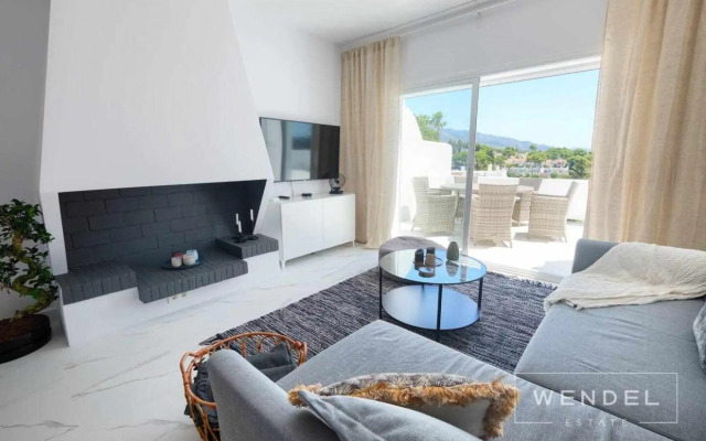 Contemporary new Apartment With 2 Terraces