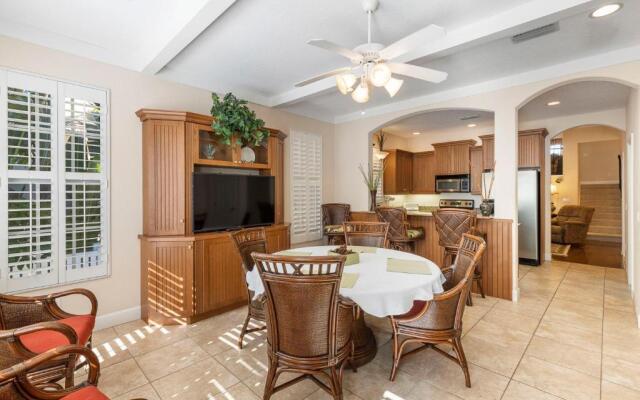Siesta Avenida Townhome 5208