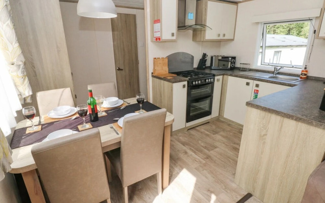 116 Woodpecker Lodge