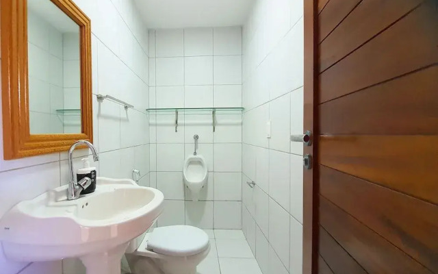 CASA TRíPLEX AO LADO DA PRAIA DO IGUAPE