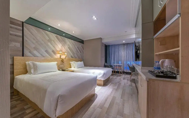 Rezen Select Hotel (Chongqing Jiefangbei)