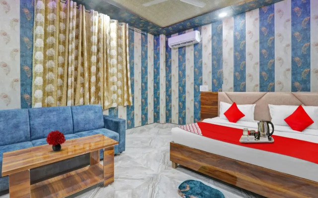OYO Flagship 703742 Hotel C.r.k Inn