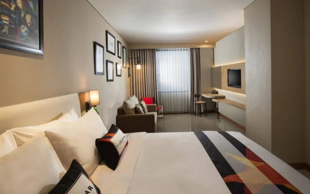 Yellow Star Ambarukmo Hotel