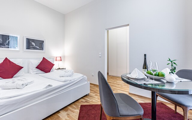 The Levante Rathaus Apartments