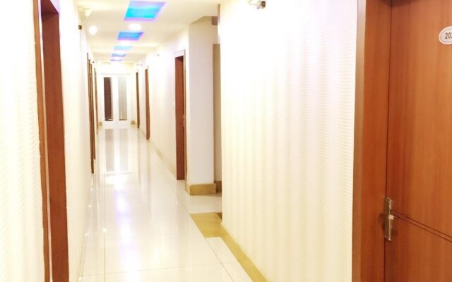 OYO 2860 Hotel 24x7 Inn