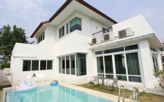 Anb Pool Villa Pattaya 4Br Beach Front