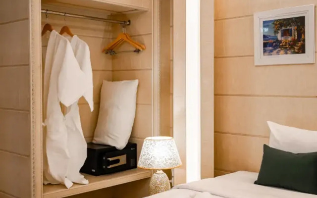 Golden Empire Suvarnabhumi Hotel