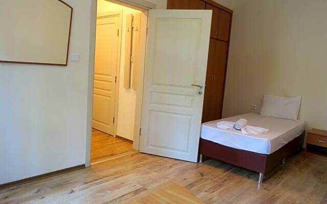Green Hill Hotel