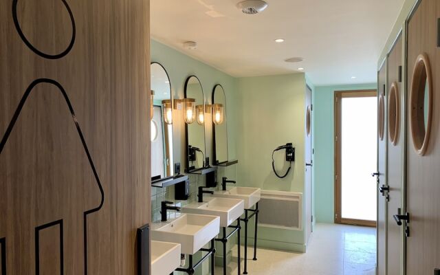 The People - Paris Nation - Hostel