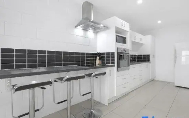 The Arcade Escape - Arcade, Games & Vibes