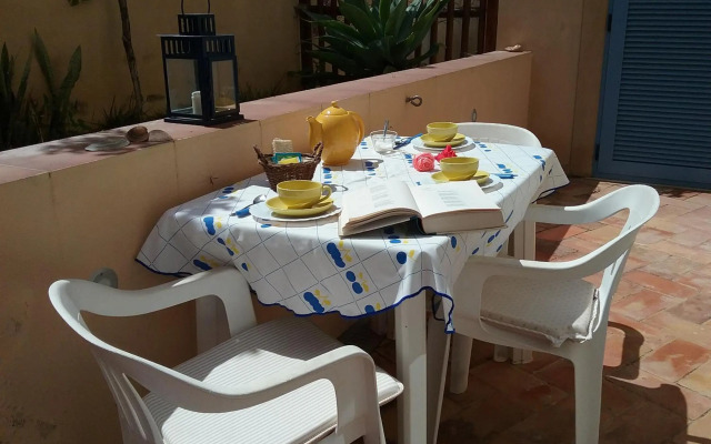 Manta Rota Beach, apartment in a villa, terrace,garden