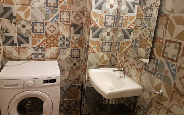 Erra - Aegean - Neoclassical - Athens Center,200m²,5 BD,2.5 BATH