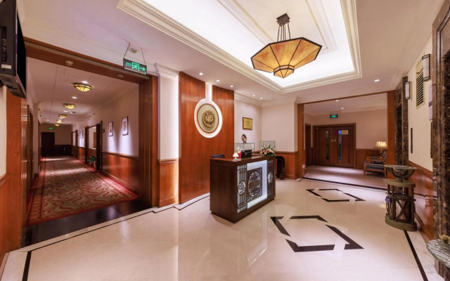 Grand Noble Hotel