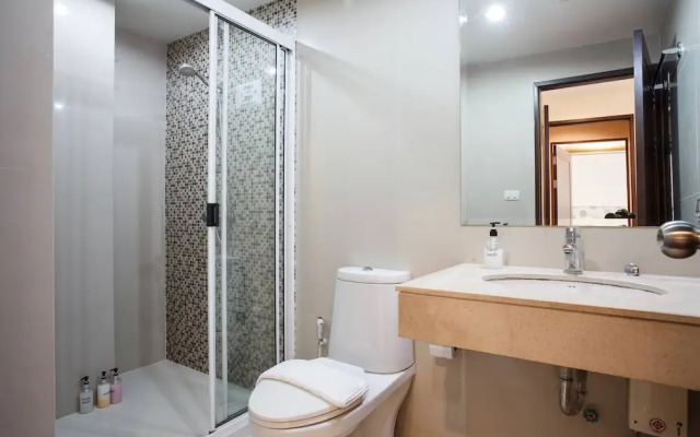 4A - No Impact From Earthquake 2bedrooms 2 Bath Downtown Bangkok