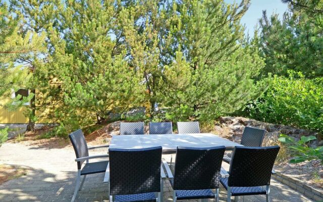 8 Person Holiday Home in Henne