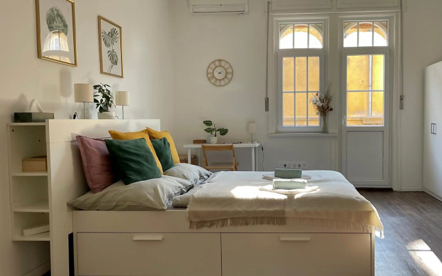 Studio27 - Apartment @ the foot of the Buda castle