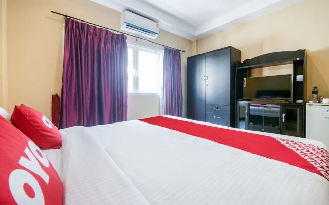 OYO 316 Cozy Rooms@Reader's