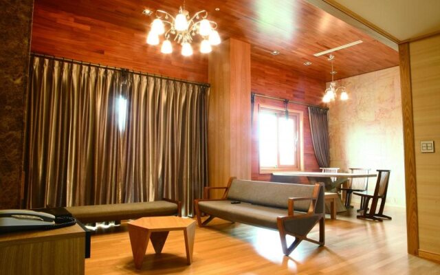 Sungho Resort