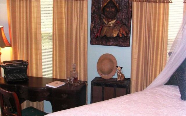 Larelle House Bed & Breakfast