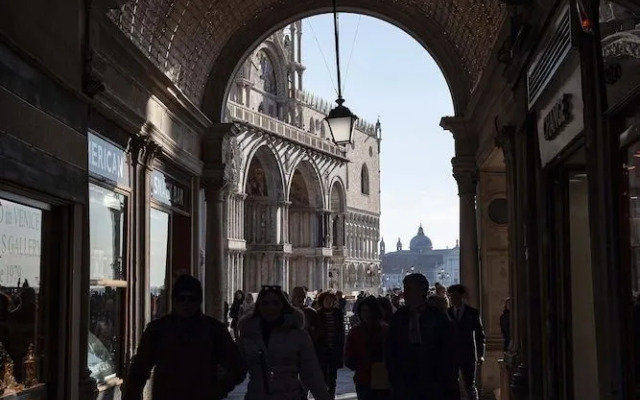 Torre Dell Orologio Apartments