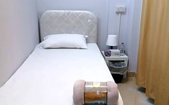 Pharos Inn Sheikh Zaied Private bed space